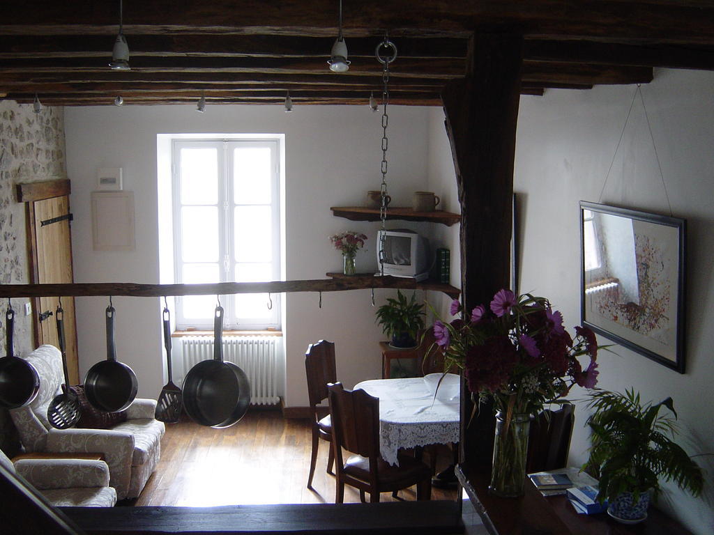 Chez Tartaud Lathus St Remy Exterior foto